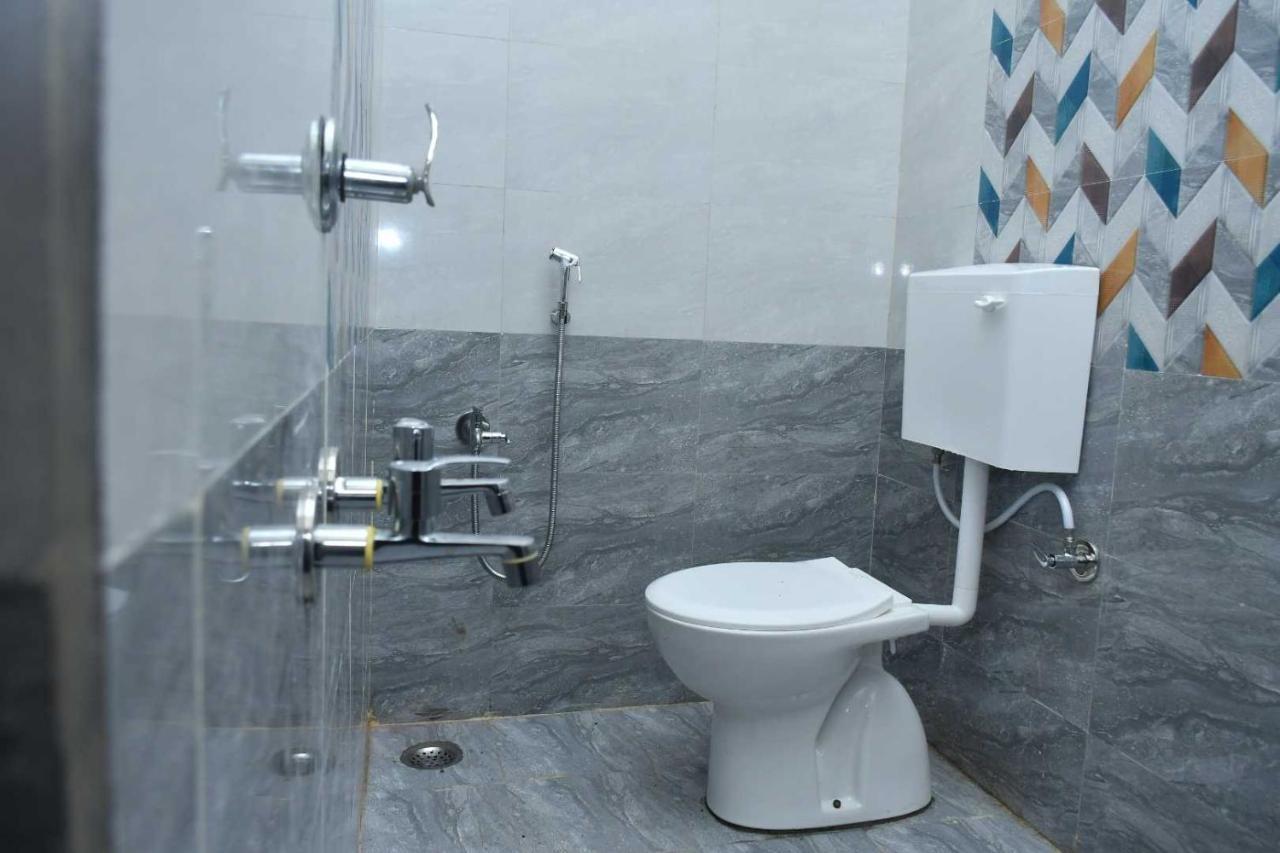 Oyo Hotel Elite Chandrapur Buitenkant foto