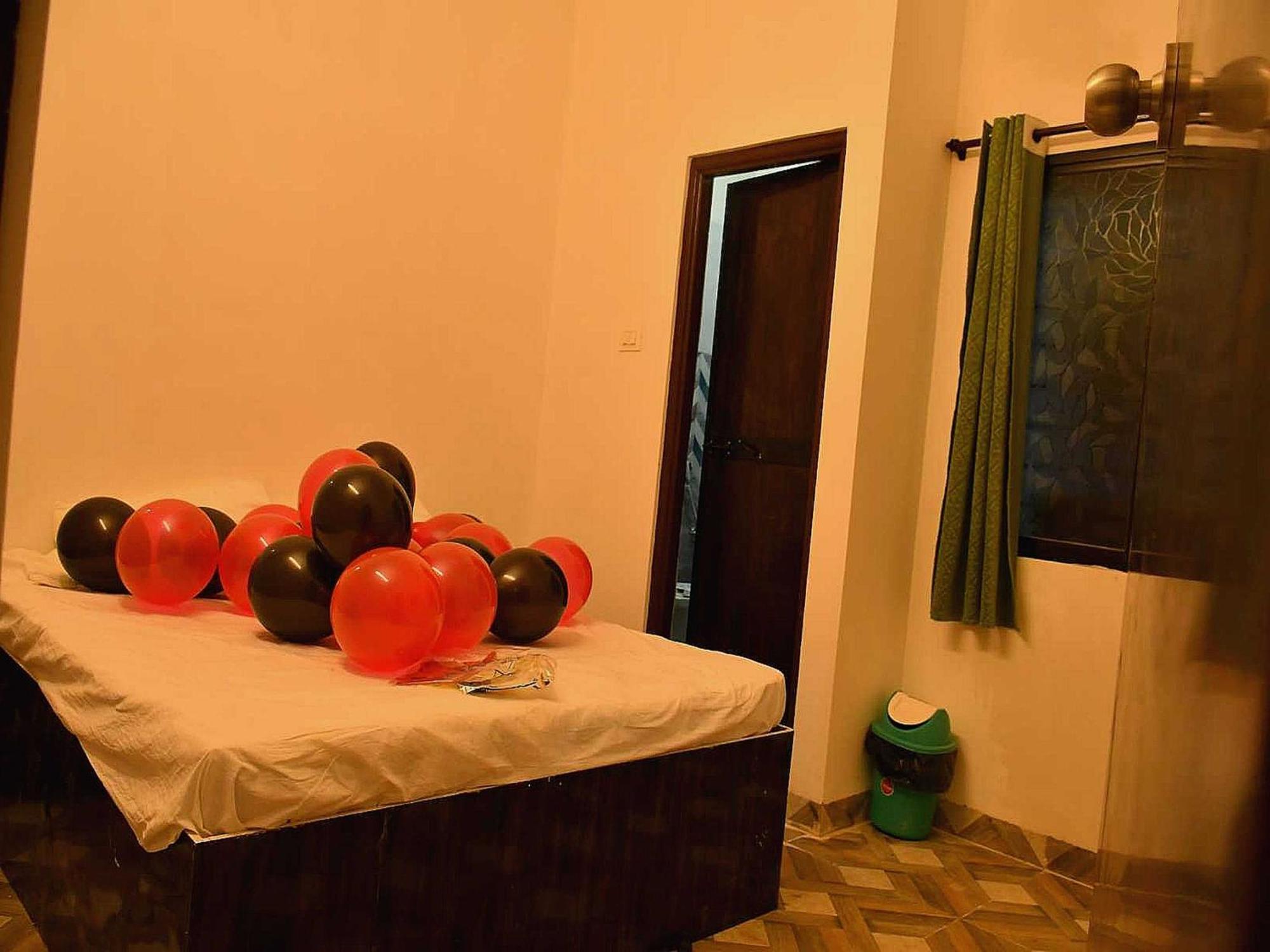 Oyo Hotel Elite Chandrapur Buitenkant foto